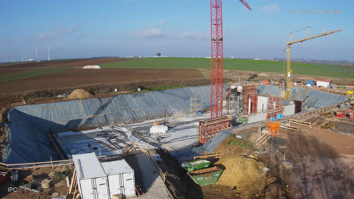 Ebersheim'da yeni yağmur suyu tutma havzası şantiyesi Aralık 2017