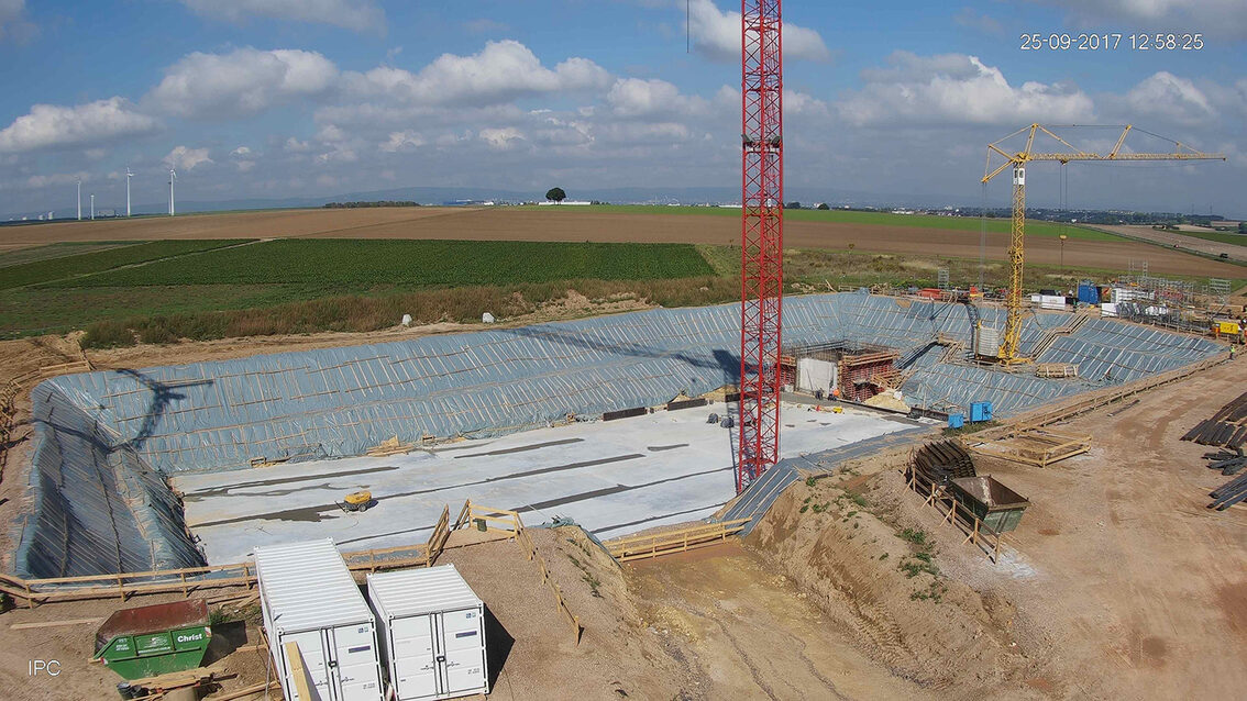 Yağmur suyu tutma havuzunun yeni inşası Ebersheim