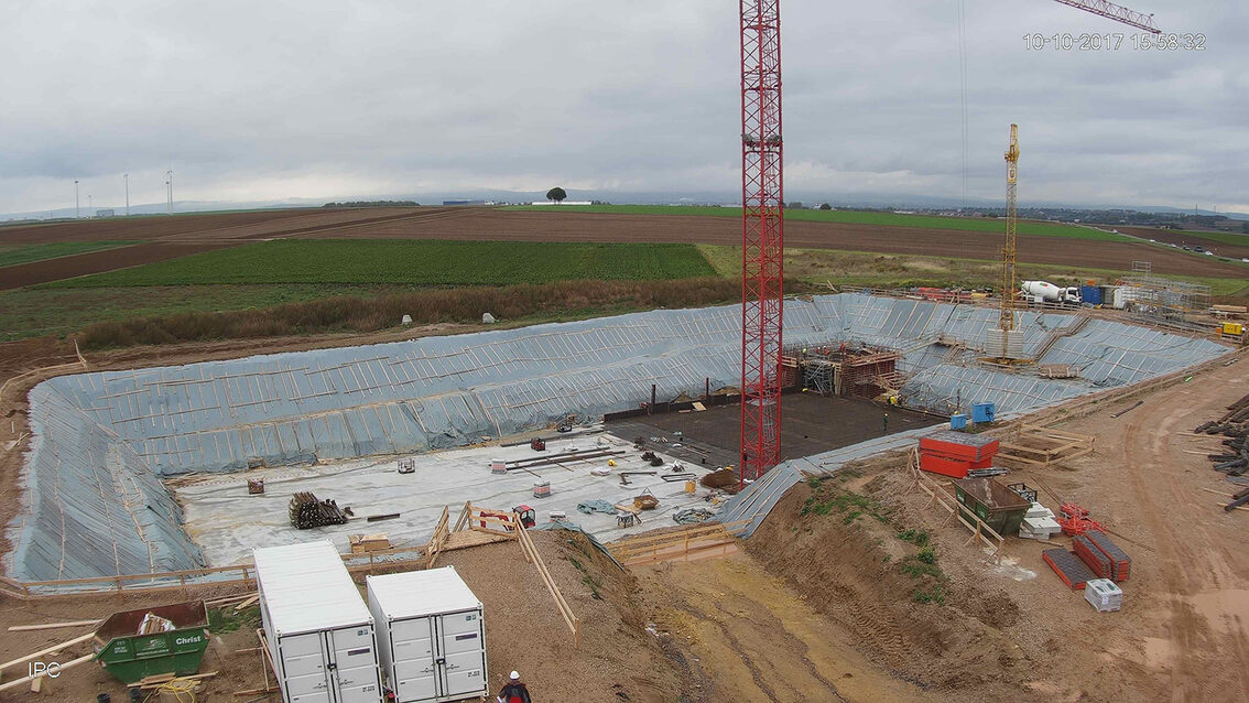 Yağmur suyu tutma havuzunun yeni inşası Ebersheim