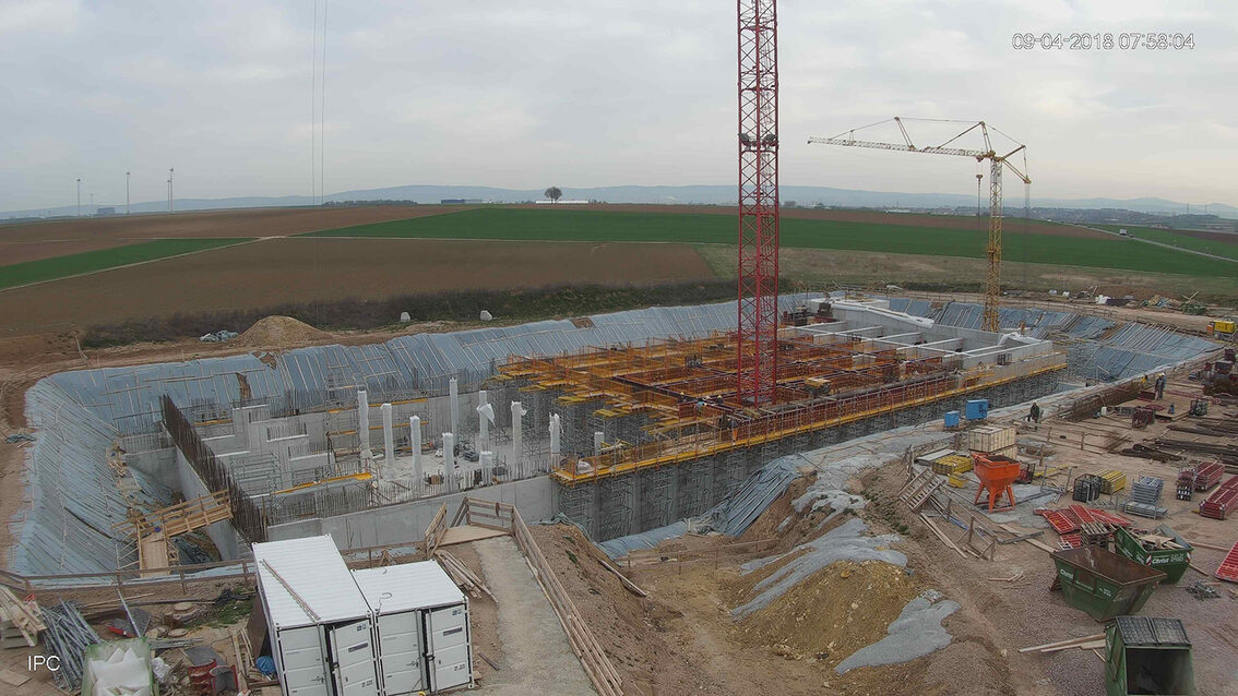 Yağmur suyu tutma havuzunun yeni inşaatı Ebersheim Nisan 2018