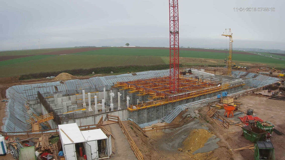 Yağmur suyu tutma havuzunun yeni inşaatı Ebersheim Nisan 2018