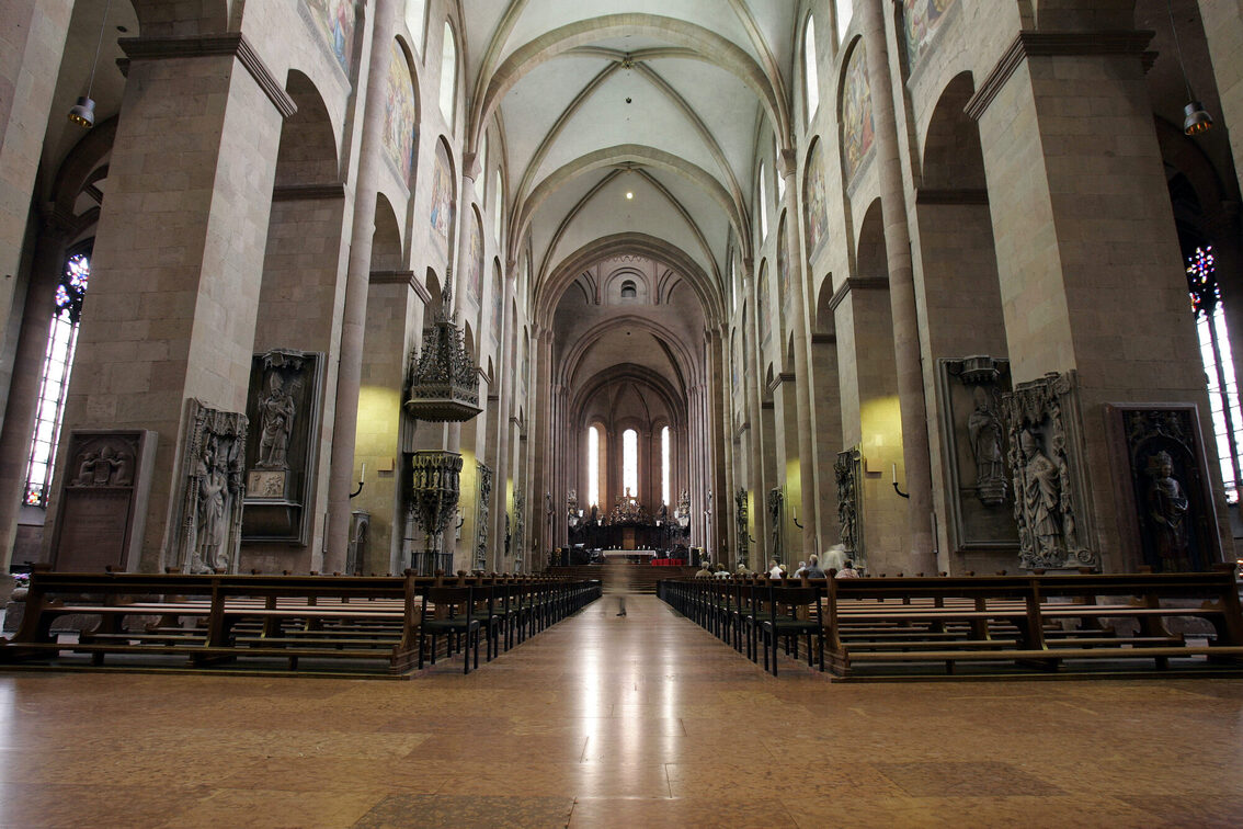 Interior view of Mainz Cathedral