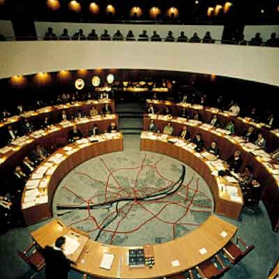 The carpet with the map of the Rhine, Main and the most important streets