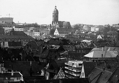 St. Stephen in the middle of the sea of houses in Mainz 1966