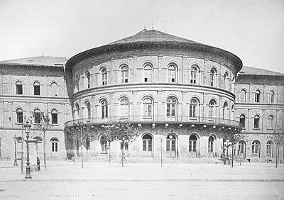 The theater around 1870 with a clearly visible auditorium