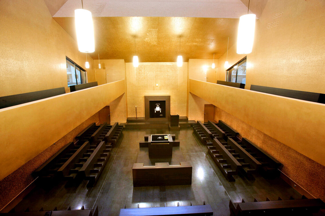 Mainz Synagogue, view into the prayer room