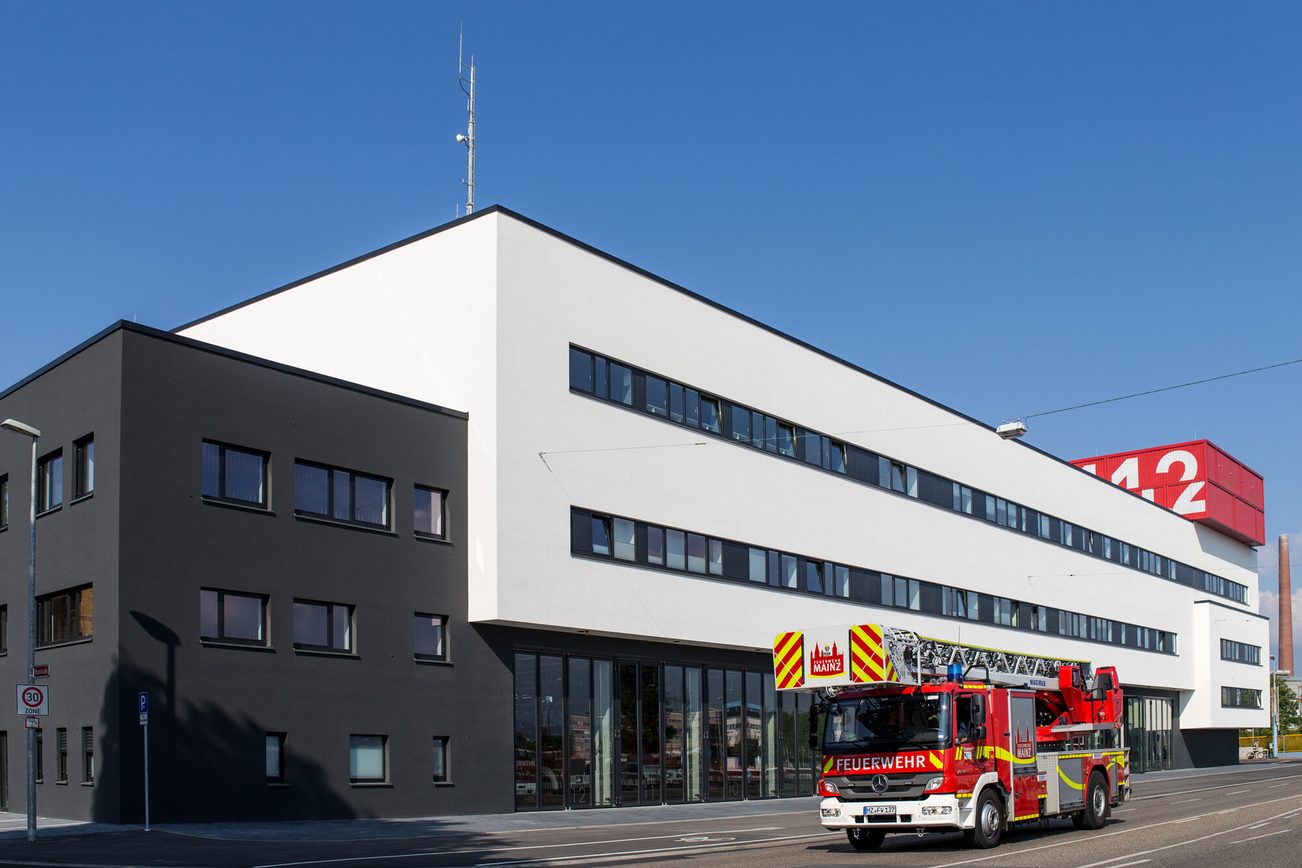 Remiza strażacka 2