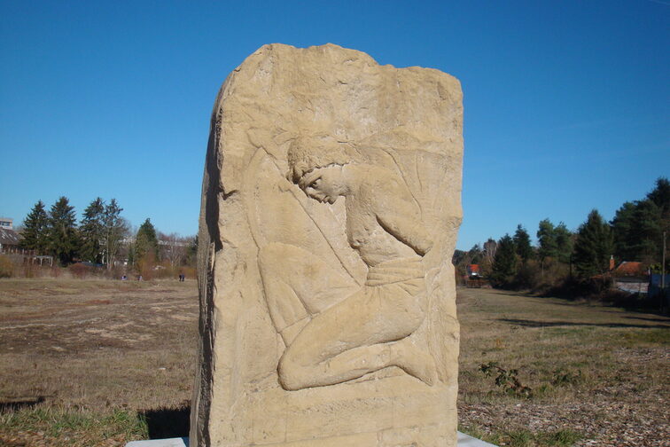 البربري الراكع